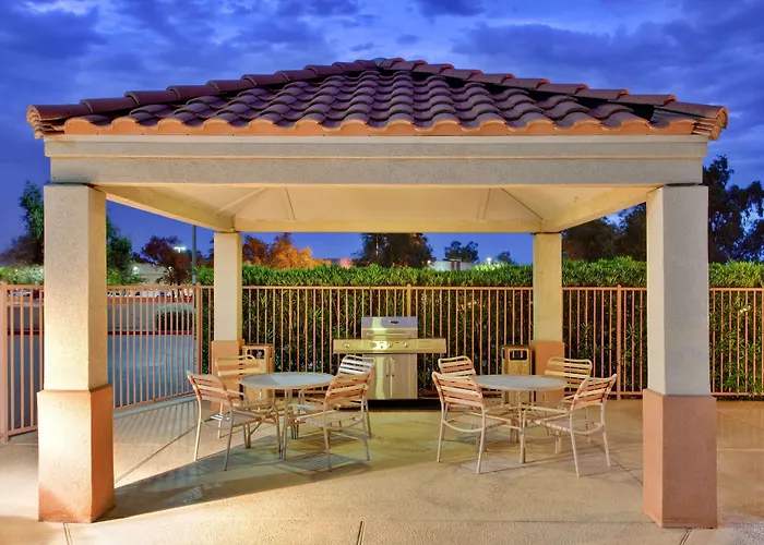 Sonesta Simply Suites Seattle Renton